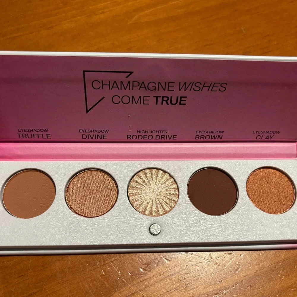 OFRA Signature Luxe Eyeshadow & Highlighter Palette